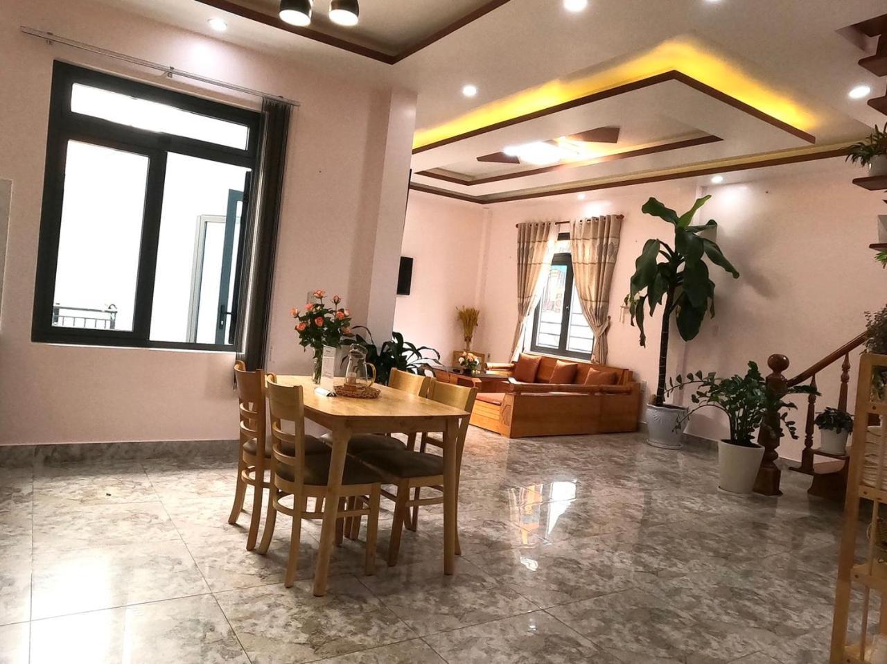 Nha Rum Ron Đà Lạt Exterior foto